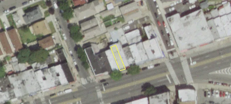 21223 Jamaica Ave