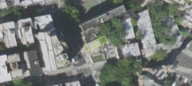 24 Greenwich Ave