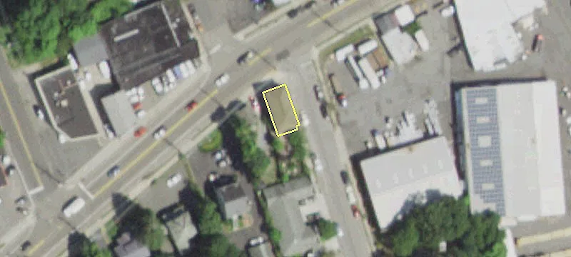 422 Main St