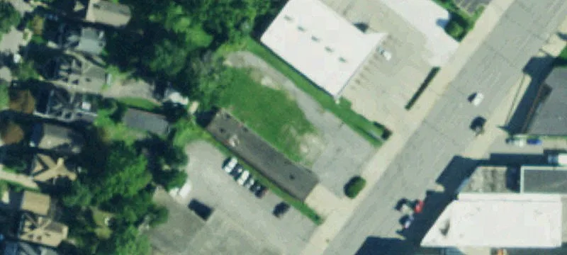1582 Main St