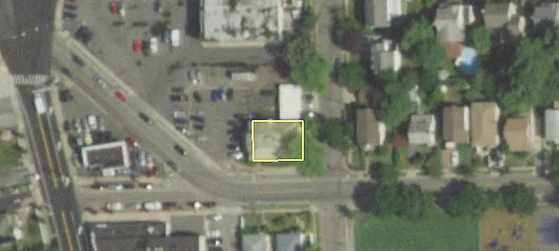 2 Lakeview Ave