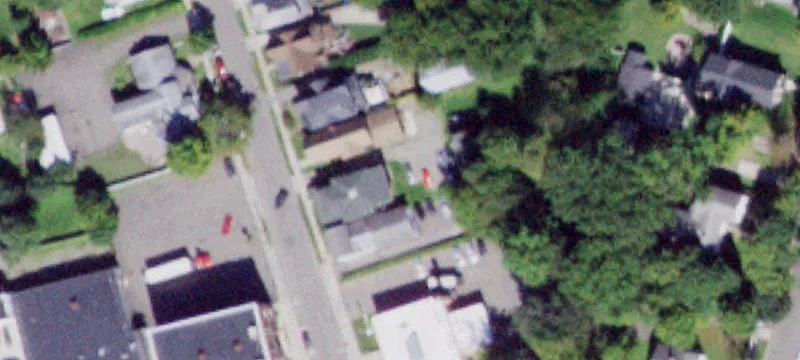 442 Waverly St