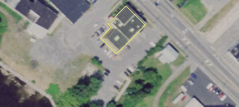 595 Main St