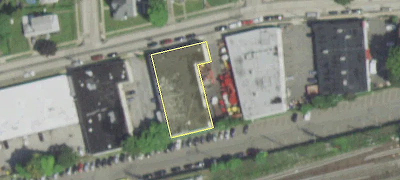 96 Commercial St