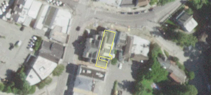 66 King St