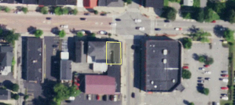 719 Main St
