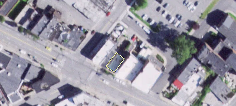 582 Broadway