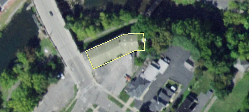 100 Main St