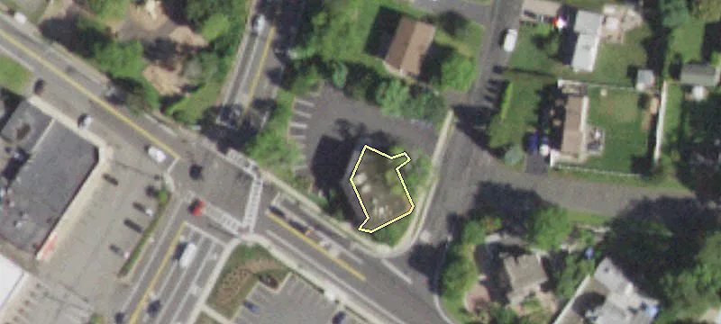 140 Oak Tree Rd