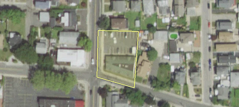 270 Doughty Blvd
