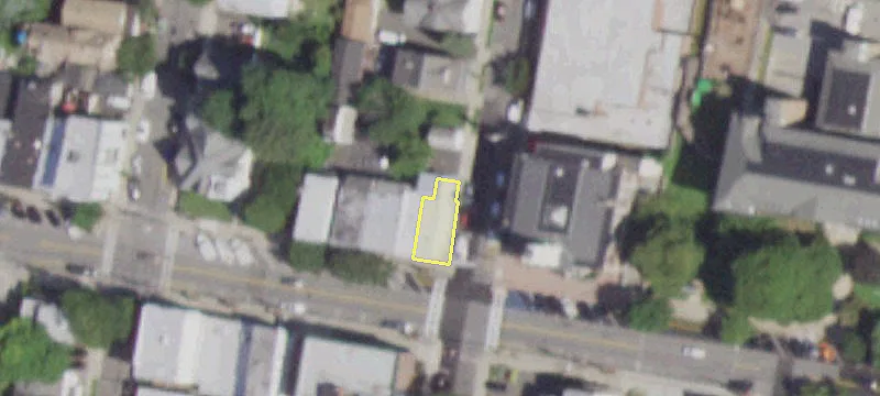 81 Main St