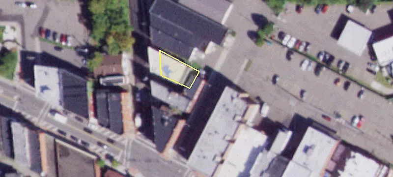 11 Ave D D