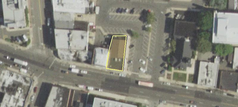 243 Merrick Rd