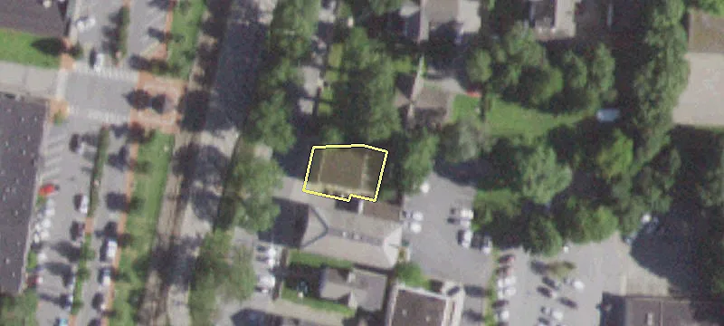 11 Memorial Ave