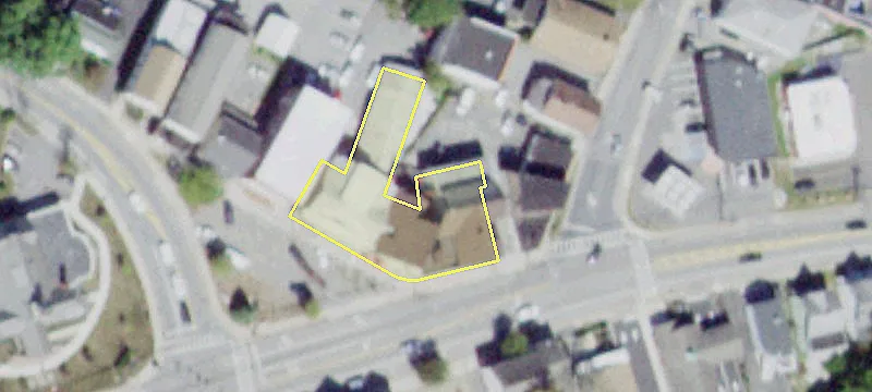 16 Main St