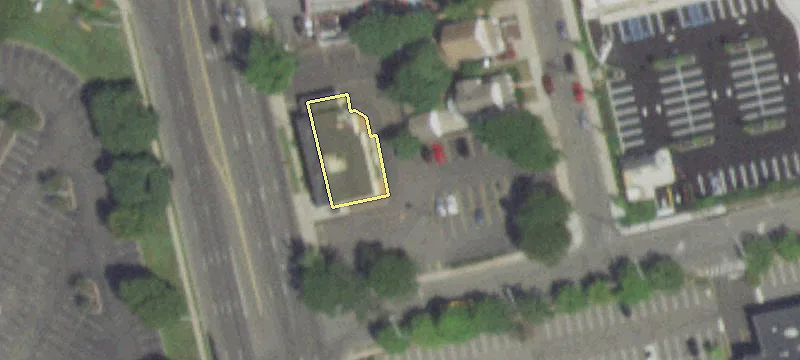 8 Ellison Ave