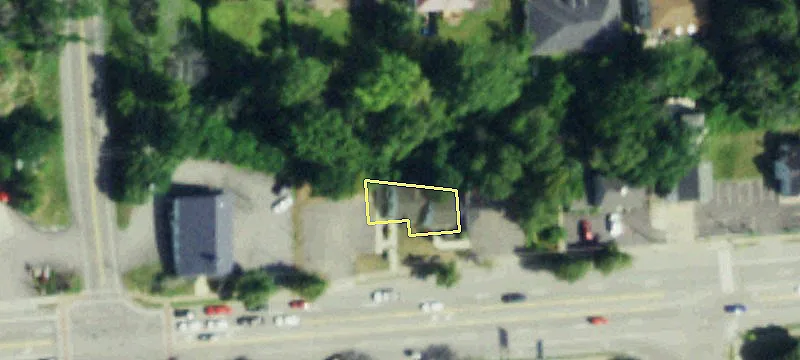 908 Ctr St