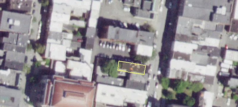 47 3rd St