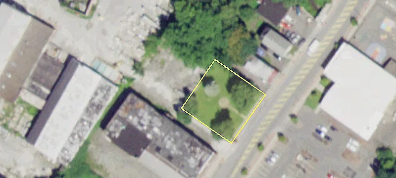 527 Broadway