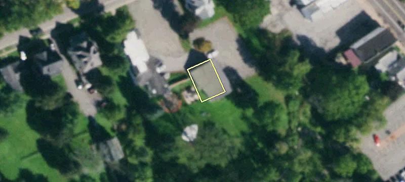 11 Maple Ave