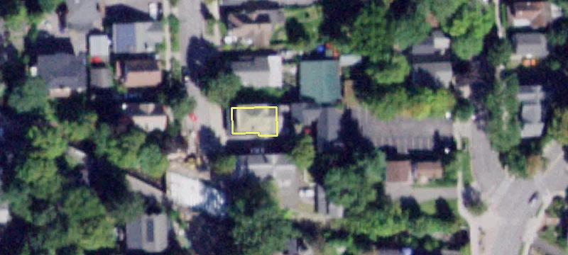 421 Aurora St