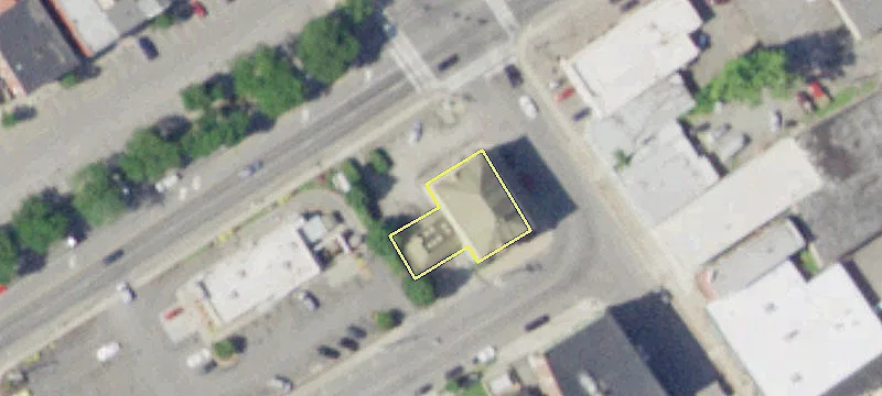 100 Main St