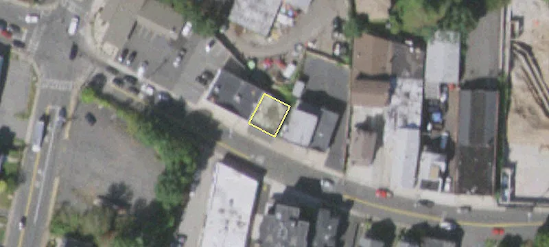 290 Main St