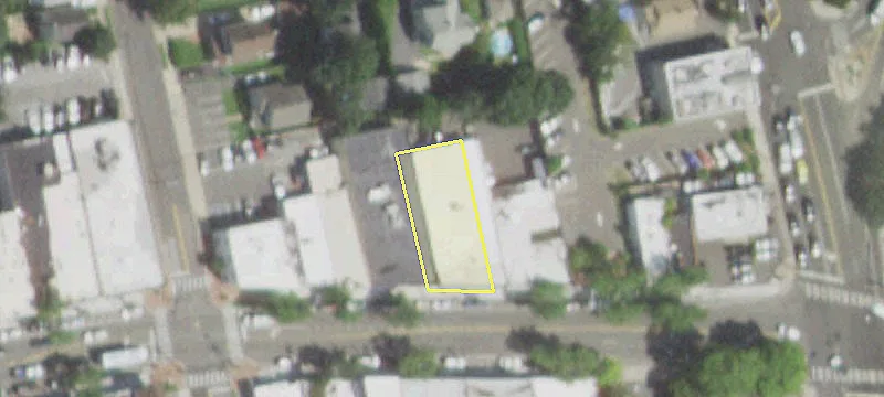 15 Main St