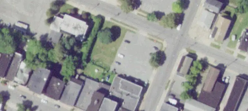 658 Jay St
