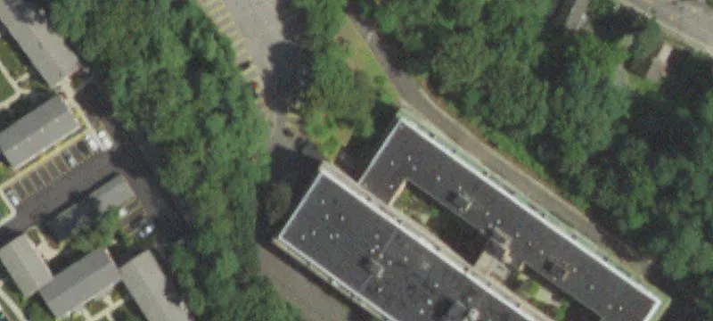 300 Edwards St