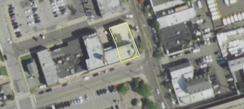 15 Merrick Ave