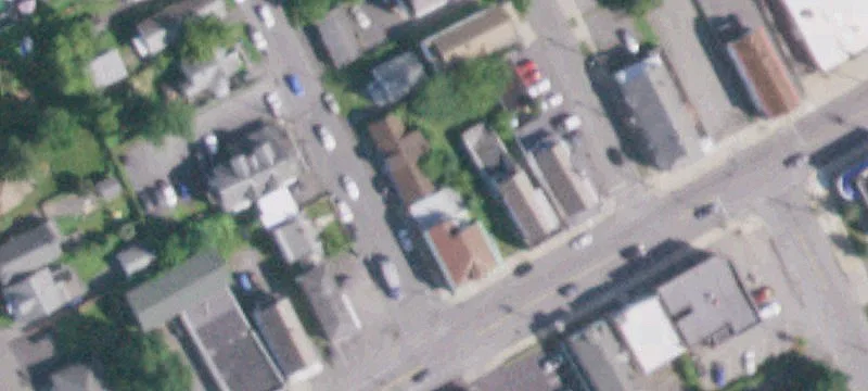 2627 Broadway