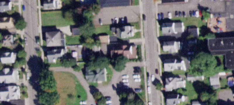 208 Jefferson Ave
