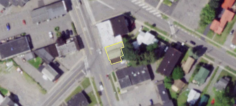 670 Main St
