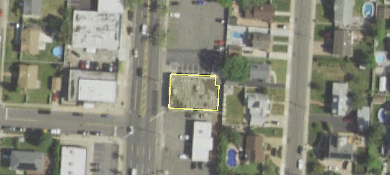 3323 Long Bch Rd