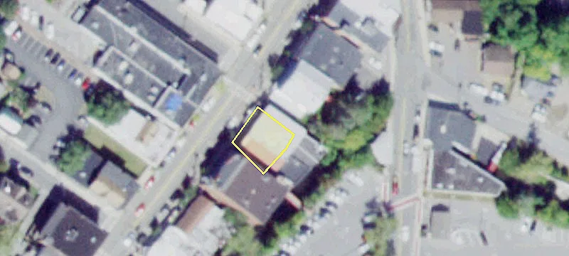48 Main St