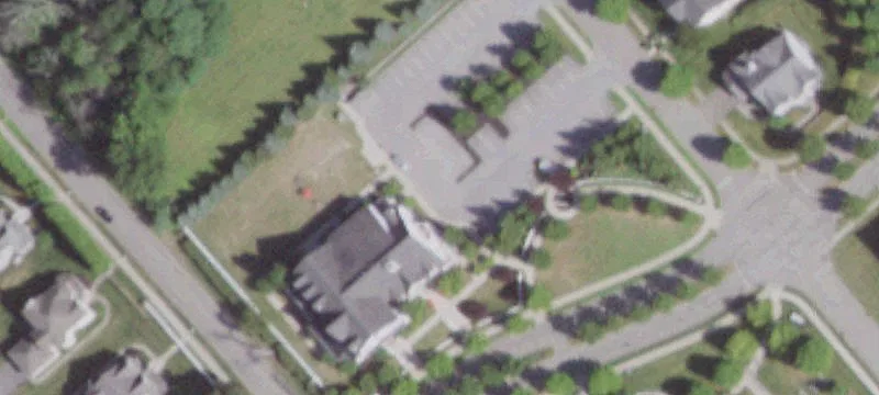 1 4th Cors Blvd