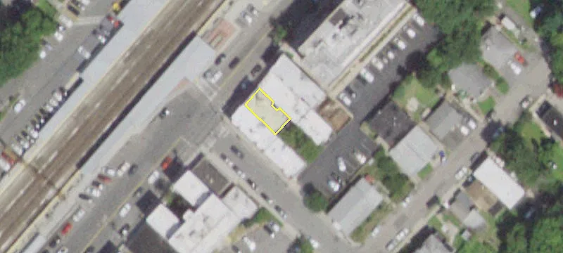 211 Halstead Ave