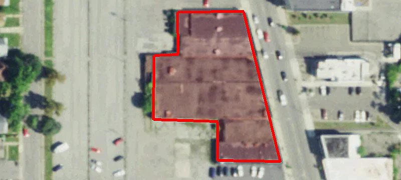 1614 Main St