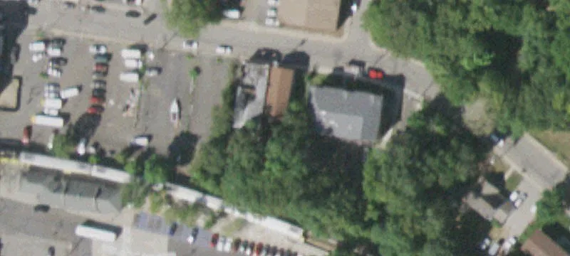28 Lawrence St