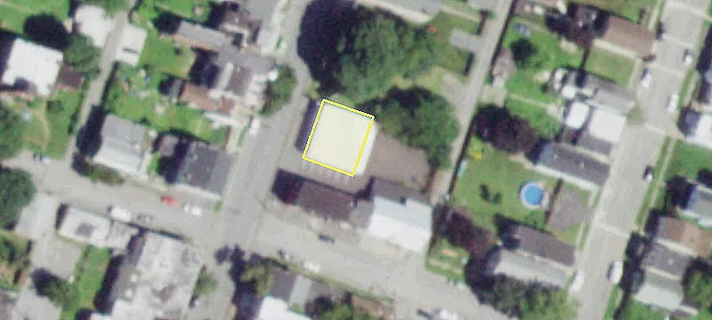 668 2nd Ave