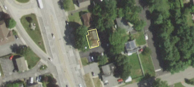 1641 Deer Park Ave