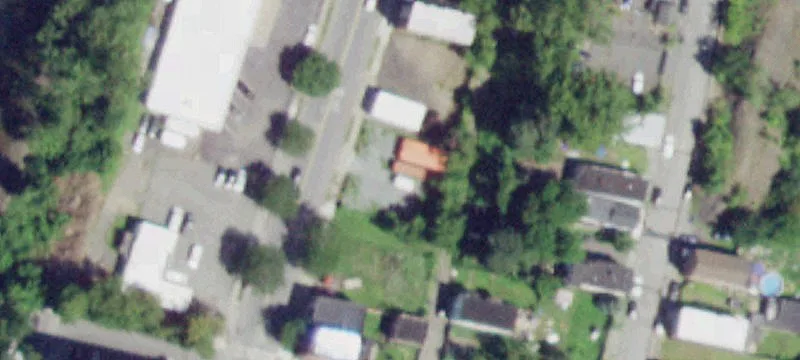 636 Riv St