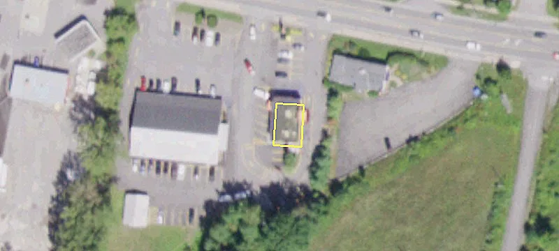 990 Main St