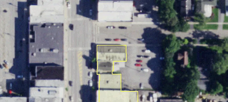 52 Main St