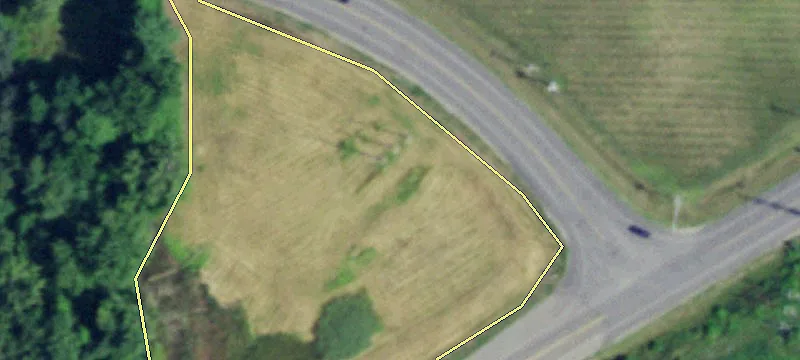 215 Middle Rd