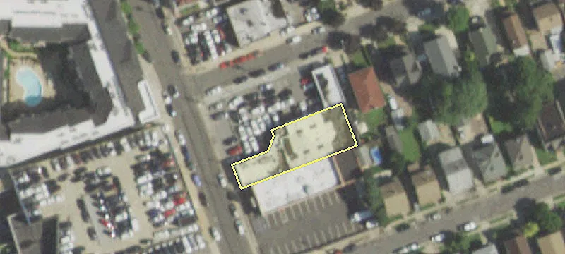 284 Main St