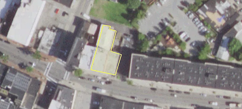 411 Main St