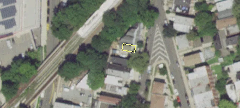 1957 Hunt Ave