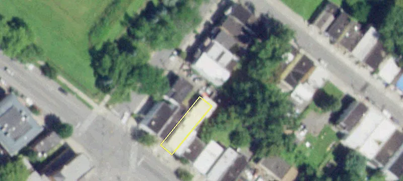 102 Ontario St